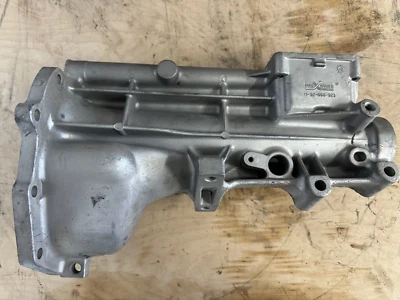 Carcasa trasera de 5 velocidades 1983-87 sin inodoro T-5 para Camaro o Firebird 13-52-066-923 Foto 1 de 4