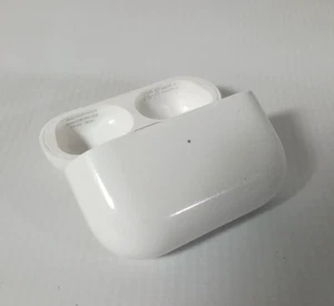Apple Airpods Charging Case - Picture 1 of 4