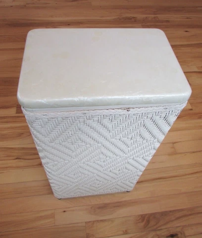 VTG VOGUE Shabby Chic Off White Wicker Laundry Hamper Pearlized Lid  24" Tall Cover