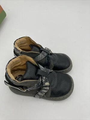 Nuevo LIVIE & LUCA Zapatos de caña alta Botines Lucio Negro Gris 8 9 Unisex Foto 1 de 4