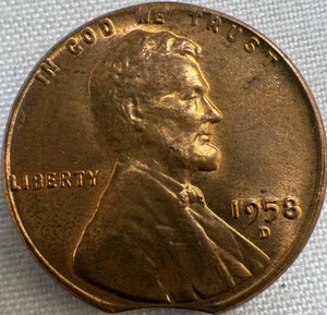1958 D Wheat Cent Mint Error - Clipped Planchet K-6 Position - Uncirculated - Picture 1 of 2
