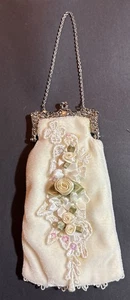 Vintage Victorian Style Coin Purse Ivory Velvet Floral Embellished Lining Beaded - Foto 1 di 3