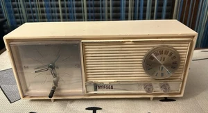 Vintage Emerson Electric Clock Radio Solid State 31L65 1950s 1960s Works! - Picture 1 of 6
