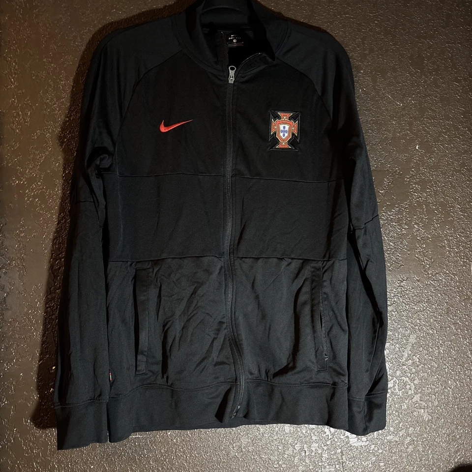 Chaqueta de fútbol de entrenamiento del equipo de Portugal negra Nike para hombre talla M ig93 Foto 1 de 4