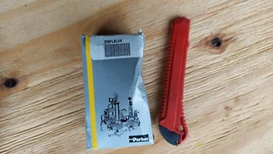 New Parker 209FL5LV4 Valve - Picture 1 of 2