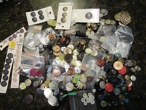 Lote Mixto de Botones Vintage de 3/4 lb Camisa Pequeña de Plástico Grande Mediana - Imagen 1 de 4