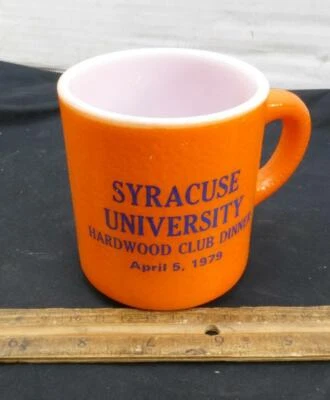 Taza de vidrio de leche naranja de la Universidad de Syracuse rango más alto Rg temporada equipo baloncesto Foto 1 de 4