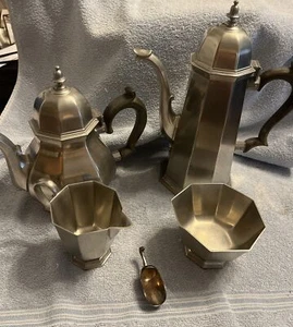 Juego de té de peltre Gotham vintage con crema y azucarero/pequeña cuchara de azúcar - Imagen 1 de 7