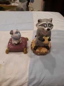 MEEKO and PERCY THE PUG VINTAGE CERAMIC PORCELAIN DISNEY POCAHONTAS - Picture 1 of 5