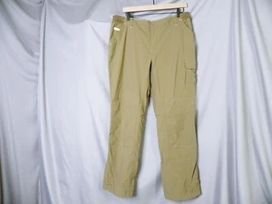 Duluth Trading Cargo Pants Womens 14 Beige Khaki Outdoor Nylon 34x31 - Picture 1 of 9
