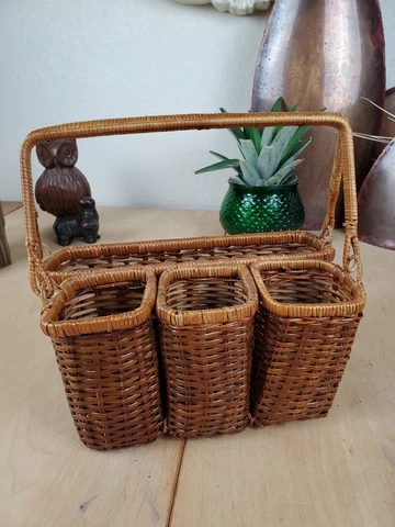 Woven Wicker Rattan Cutlery Utensil Basket Divided 4 Section with handles Picnic Cover