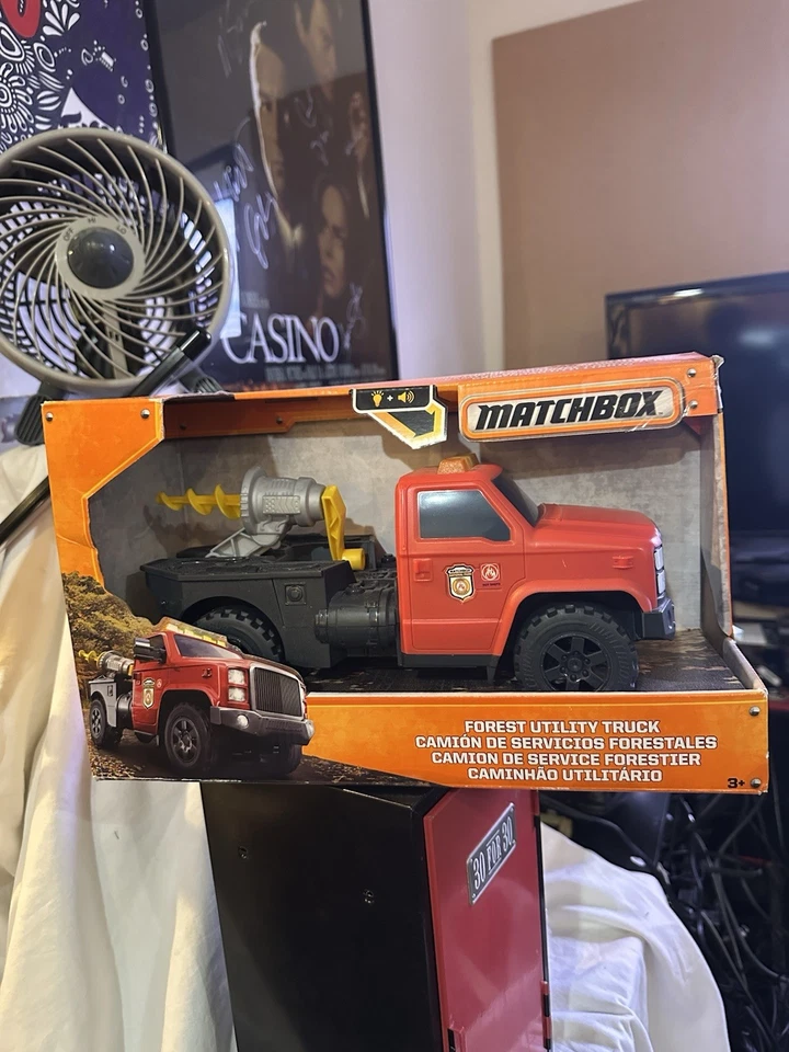 Mattel Matchbox Forest Utility Truck NEW - Image 1 of 4