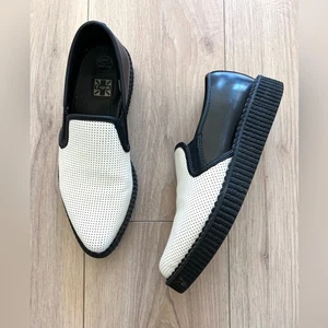 TUK Creepers / weiß + schwarz perforiertes Leder spitze Slipper Halbschuhe / 8,5 - Bild 1 von 6