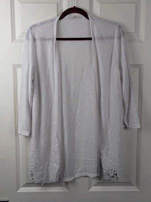 Pretty white cardigan with beautiful embroidery on front size L - Image 1 of 4