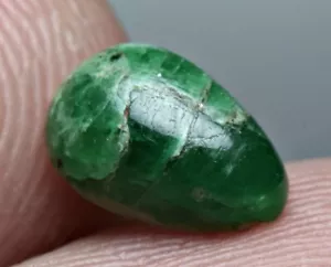 1.25 Ct Deep Green Emerald Cabochon @ Swat Pakistan - Picture 1 of 5
