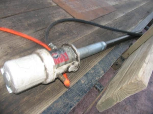 Graco Fireball Air Operated Oil Pump - Picture 1 of 2