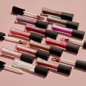 CHOICE of Color L'Oreal Infallible 8 hour Pro Hydrating Lip Gloss NeW Sheer - Picture 1 of 25