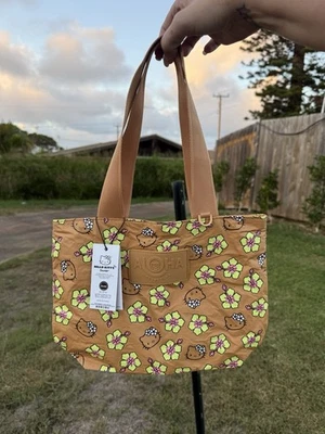 Colección ALOHA x Helos Kitty Sanrio Mini Tripper Hawaii Exclusivo AGOTADO Foto 1 de 4