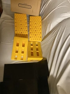 2 Pack RV Camper Trailer Leveling Blocks With Traction Mats Model BW4222 - Bild 1 von 10