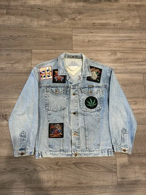 Chaqueta de Jean Wrangler Europa Años 80 Parche Banda de Rock-Iron Maiden/GunsRoses/DefLep De Colección Foto 1 de 4