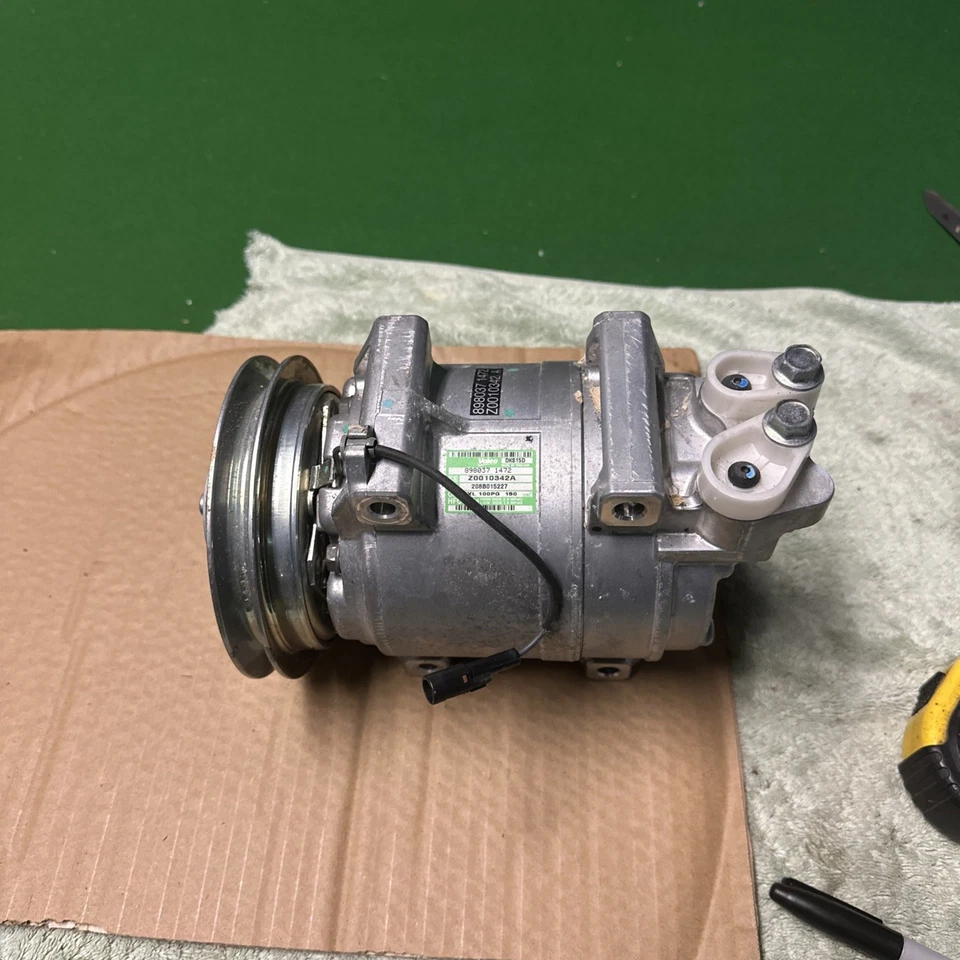 Compresor de CA Valeo TIPO DKS-15D HFC-134A Isuzu NPR NQR NRR Foto 1 de 4