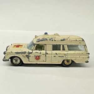 Lesney Matchbox King Size K-6 Mercedes Benz Binz Ambulance White Die Cast - Picture 1 of 11