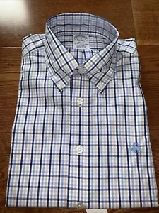 Camicia Brooks Brothers blu a quadri prezzo consigliato £ 120 small manica corta, colletto con bottoni - Foto 1 di 9