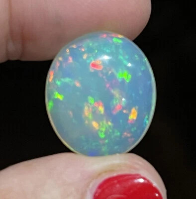 13.3ct 20.4x17.4x8.7mm Huge Clear Sparkling Oval Welo Opal Gemstone Loose Gem - Image 1 of 4