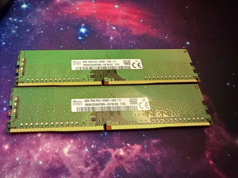 SK Hynix  8GB 1Rx8 PC4-2400T-UA2-11  (HMA81GU6AFR8N) - Image 1 of 1