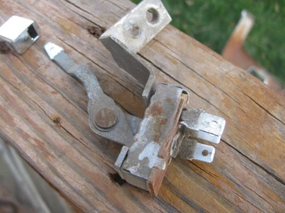 1966 1967 Ford Fairlane 500 heater  fan motor  switch NO A/C - Image 1 of 4