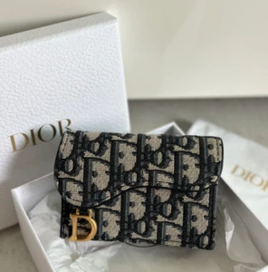 Dior Saddle Flap Card Holder Blue Dior Oblique Jacquard / 100% Authentic / - Picture 1 of 7