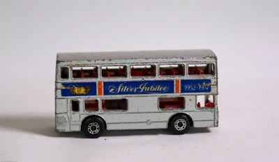 MATCHBOX LESNEY SUPERFAST, No 17 "THE LONDONER" BUS 1972 "SILVER JUBILEE", Used. - Image 1 of 4
