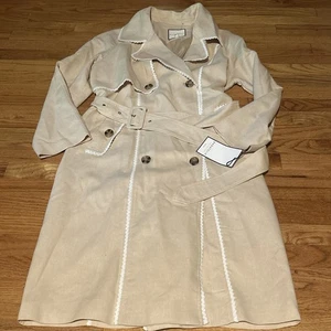 Trench coat Bagatelle collezione lino beige con bordo nuovo con etichetta grande - Foto 1 di 6