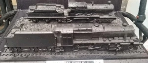 Model Trains Made From Coal Bundle Of 2 Made By Classique - 11 Inches Long - Foto 1 di 10