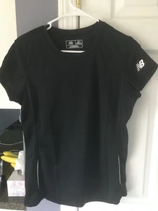 NWOT!! WOMEN'S NEW BALANCE SHORT SLEEVE REFLECTIVE TECH SHIRT - BLACK - Picture 1 of 8