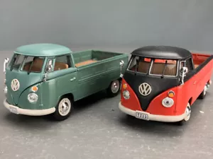 2X 1:43 Hongwell Cararama 1960 Volkswagen T1 Trucks Blk&Red & Green DC0229 LZ - Picture 1 of 8