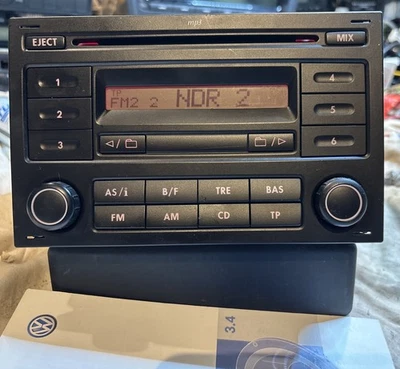Blaupunkt VW RCD200 Autoradio CD MP3 5Z0035152A + Code Anleitung Funktionsfähig - Bild 1 von 4