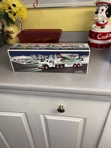 2002 hess toy truck and airplane Looks Like Never Played With - Picture 1 of 9