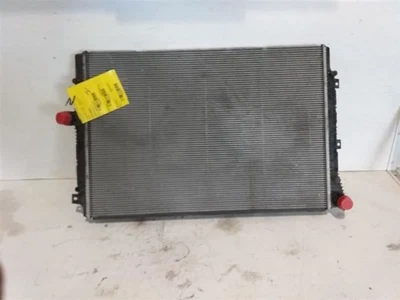 Volkswagen Jetta 2012-2018 sedán radiador 1,8 L para modelos base con motor de gasolina Foto 1 de 4