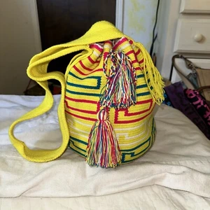Columbian Handmade Wayuu Mochila Tribal Drawstring Tassel Drawstring Bag (AA1) - Picture 1 of 8