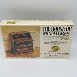 Muebles de colección para casa de muñecas House of Miniatures #40042 Chippendale inclinados de mesa - Imagen 1 de 13