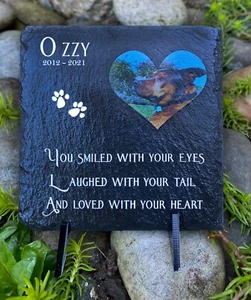 Placa conmemorativa personalizada de pizarra para mascotas - Imagen 1 de 4