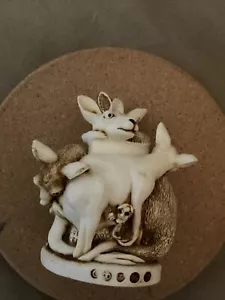 Harmony Kingdom "Baby Boomer" Kangaroo Treasure Jest, Retired - Picture 1 of 10
