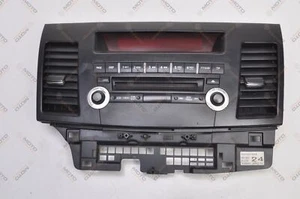MITSUBISHI LANCER VIII Pannello Centrale Radio Cornice Copertura Comandi - Foto 1 di 13