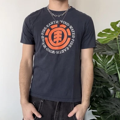 Camiseta De Colección Y2K Element Skateboard Desteñida Envejecida Negra Mediana Foto 1 de 4