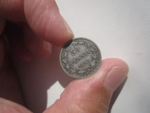 1890 FINLAND 50 PENNIA - Picture 1 of 2