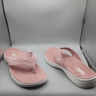 Sandalia Tanga Lavable Skechers Arch Fit On-the-GO Radiance 9M Malva A134 Foto 1 de 4