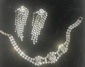 VTG Silver Rhinestone Costume Jewelry Set Necklace, Bracelet, 2 Pr Earrings - Picture 1 of 6