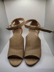 Forever Beige Heels - Bild 1 von 12