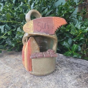 Entzückende Surf Shop Kanne von Savannah Craven 9,5" x 6,5" - Bild 1 von 6